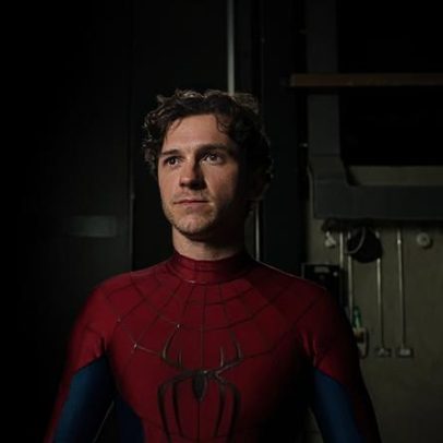 Tom Holland indica ator para suceder o papel do Homem-Aranha