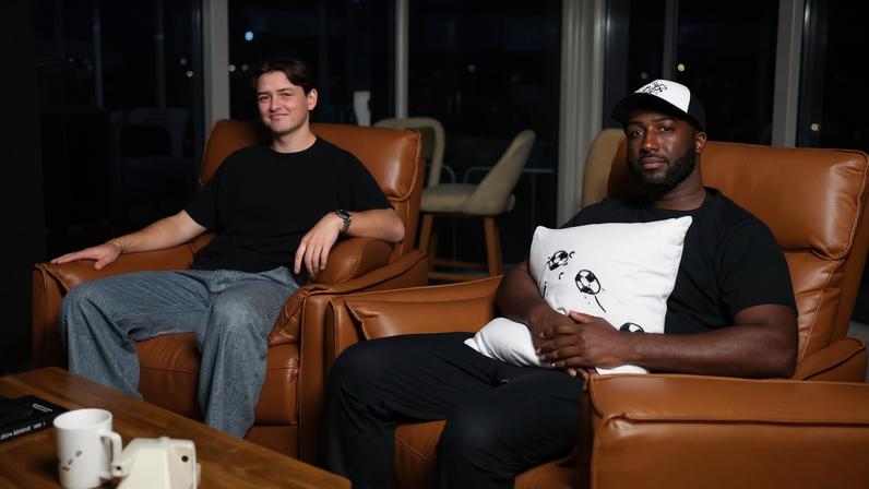 Austin Franklin e Kevin Akoto, os observadores oficiais da Copa do Mundo — Foto: Reprodução/Instagram