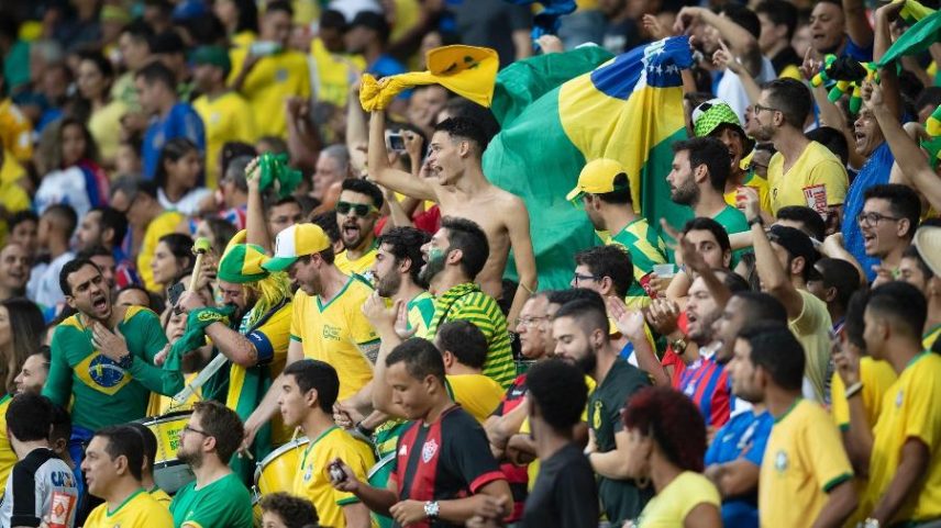 Torcida da seleção brasileira na Arena Fonte Nova, na Bahia