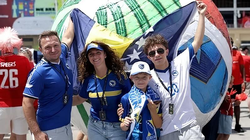 Torcedores da Bósnia em Toronto para jogo contra o Canadá