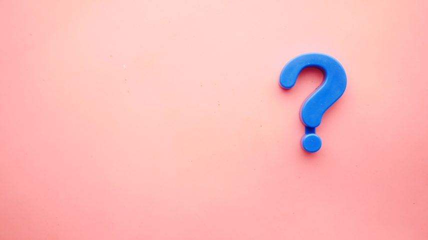 Uma resposta brilhante apenas aborda o que já sabemos; uma pergunta poderosa destrói suposições antigas — Foto: Unsplash