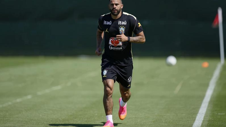 Neymar participa de primeiro treino com seleção brasileira em Nova Jersey após a convocação para a Copa do Mundo - em 16/06/2026