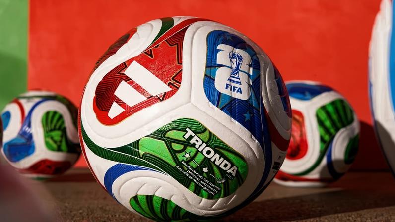 Foto colorida da bola Trionda