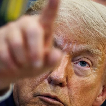 Trump abandona entrevista após jornalista pedir provas de fraude eleitoral