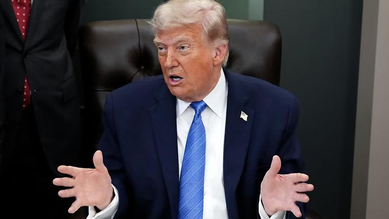 Donald Trump diz que Lula é uma pessoa muito volátil (Foto: Ken Cedeno / AFP)