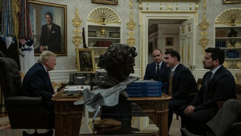 Trump e Flávio Bolsonaro - Reprodução X