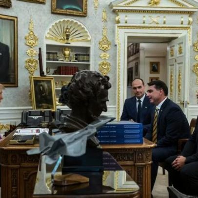 Trump chega à campanha eleitoral brasileira com elogios a Flávio Bolsonaro