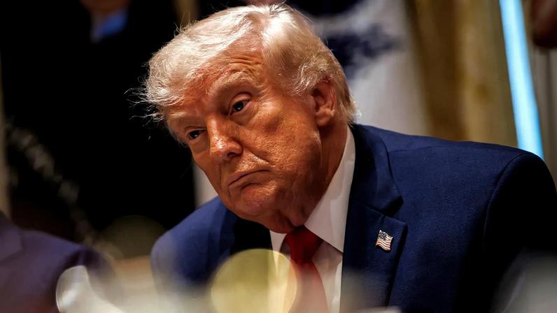O presidente dos EUA, Donald Trump, durante reunião de gabinete na semana passada. (Foto: SAMUEL CORUM/EFE/EPA/POOL)