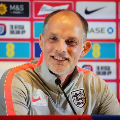 Técnico da Inglaterra não vê a seleção entre favoritas da Copa, mas sonha