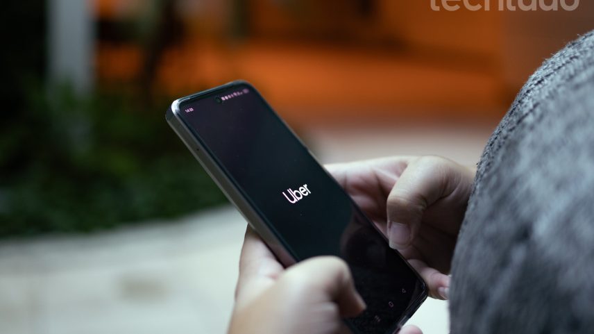 Regras para cadastro de veículos na Uber variam conforme a cidade e a modalidade escolhida pelo motorista; entenda — Foto: Mariana Saguias/TechTudo