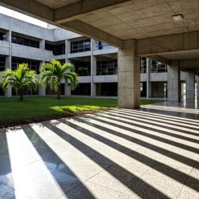 UFMT altera contrato de R$ 2,1 milhões para compensação de jornada