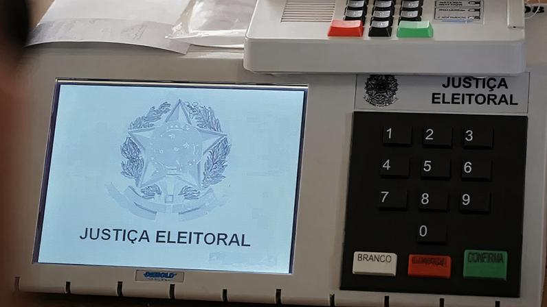 Floriano de Azevedo Marques falou sobre as urnas eletrônicas durante o 6º Congresso Brasileiro de Internet