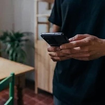 Justiça condena rede social por acusações falsas de pedofilia contra homem