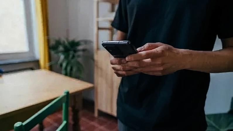 Conectividade ao extremo já preocupa brasileiros, segundo pesquisa