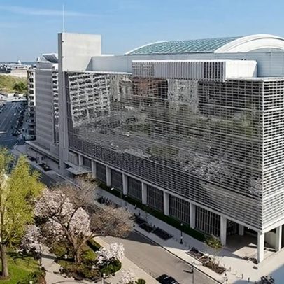 Conflito no Oriente Médio freia crescimento global, aponta Banco Mundial