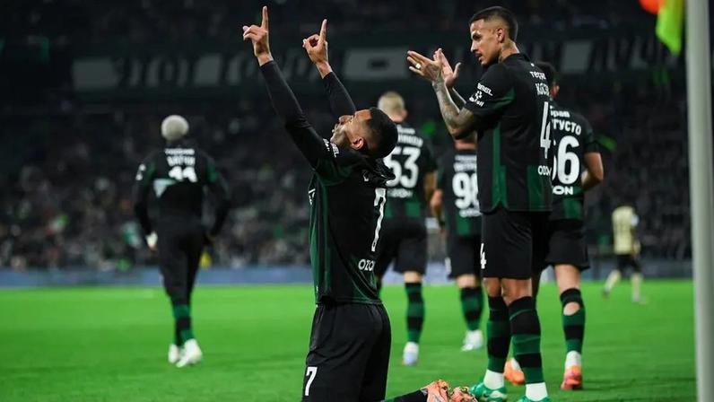 Victor Sá comemorando gol pelo Krasnodar (Foto: Divulgação/Krasnodar)