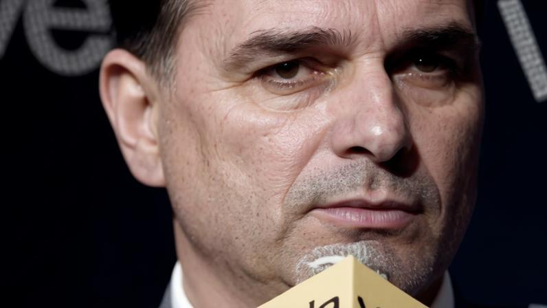 Eles podem até fingir, mas o povo conhece a verdade”, afirma o PT sobre Flávio e Jair Bolsonaro