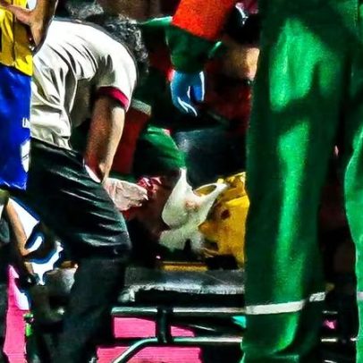 Jogadores do Vila Nova sofrem traumatismo craniano grave após choque de cabeça