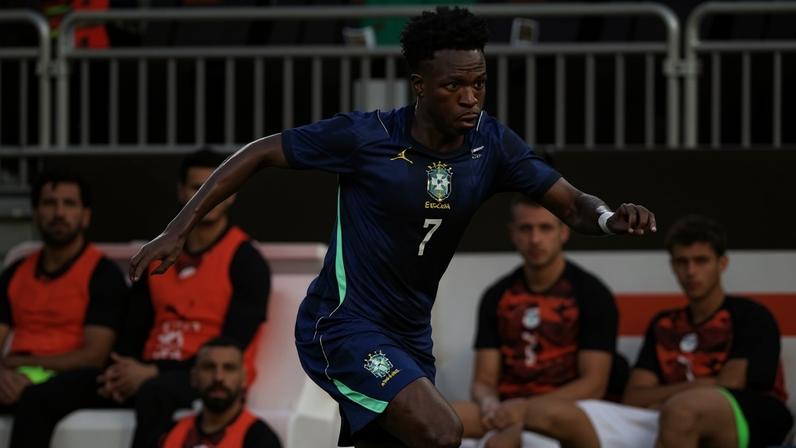 Seleção jogará com meiões pretos, amanhã, contra o Haiti