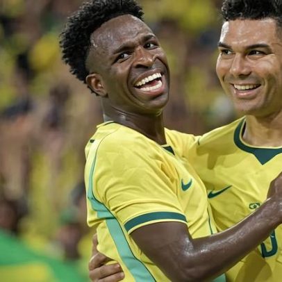 Vaias na seleção viram festa em noite de apoio de organizada profissional