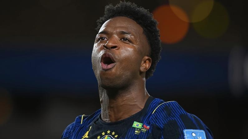 Vini Jr festeja gol do Brasil sobre o Haiti em partida da Copa do Mundo