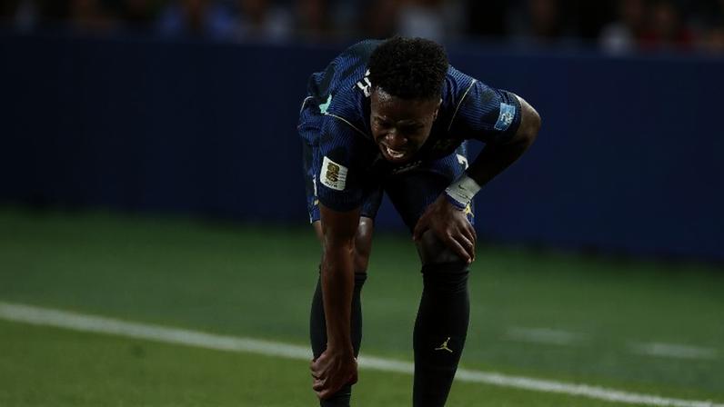Vini Jr sente dores durante Brasil x Haiti, duelo da Copa do Mundo