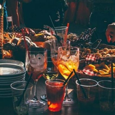 Bares e restaurantes devem faturar 15% a mais na Copa de 2026