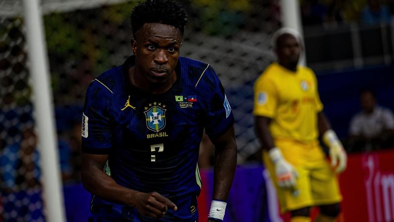 Vinicius Jr. em ação na Copa do Mundo
