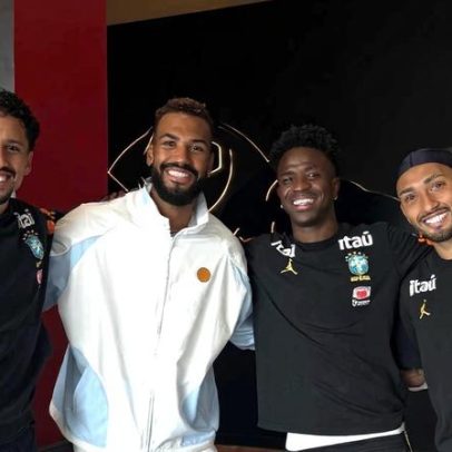 Ex-companheiro de Neymar no PSG visita a seleção brasileira no CT