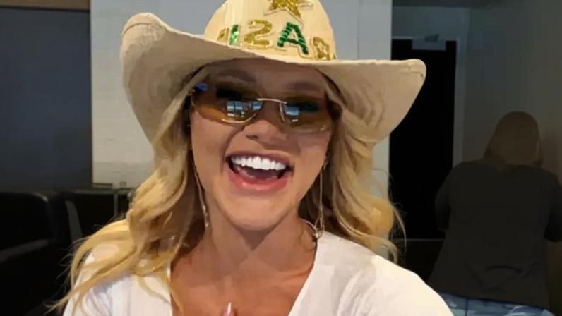 Virginia mostra vista privilegiada para o estádio do jogo do Brasil