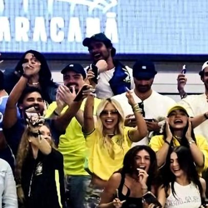 Estádio que vaiou Virginia passa a aplaudir Neymar