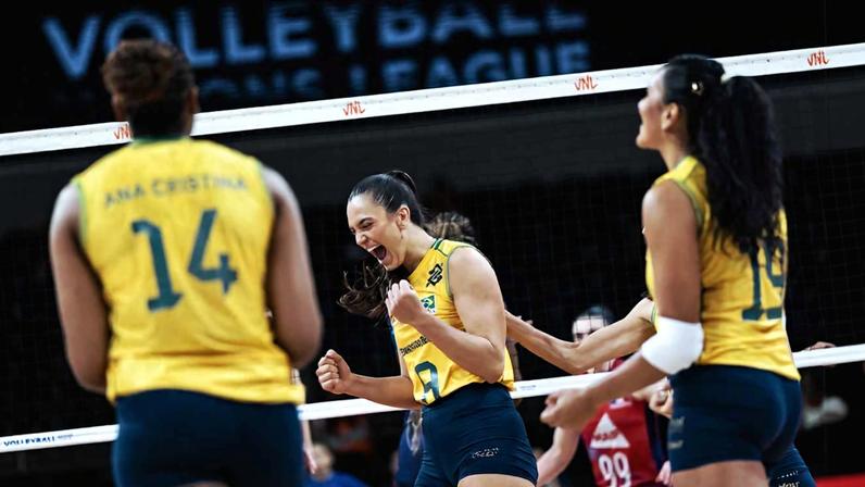 Vôlei: Zé Roberto define time que vai enfrentar a Bélgica nesta quinta