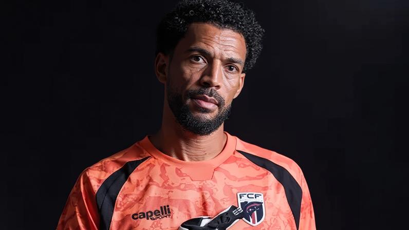 Vozinha nº 1 de Cabo Verde posa durante a sessão de fotos oficial da Copa do Mundo da FIFA 2026