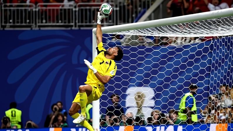 Vozinha, de Cabo Verde, em jogo contra a Espanha pela Copa do Mundo