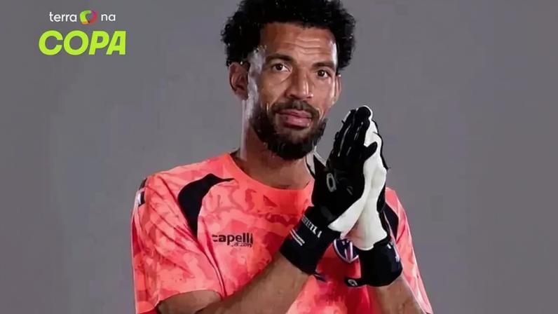 Mãe do goleiro Vozinha chega aos EUA para acompanhar jogo de Cabo Verde
