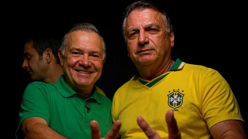 O senador Wellington Fagundes (PL), pré-candidato ao governo do Mato Grosso, e o ex-presidente Jair Bolsonaro (Redes sociais/Reprodução)