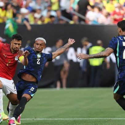 Brasil aproveita segundo tempo para vencer o Egito