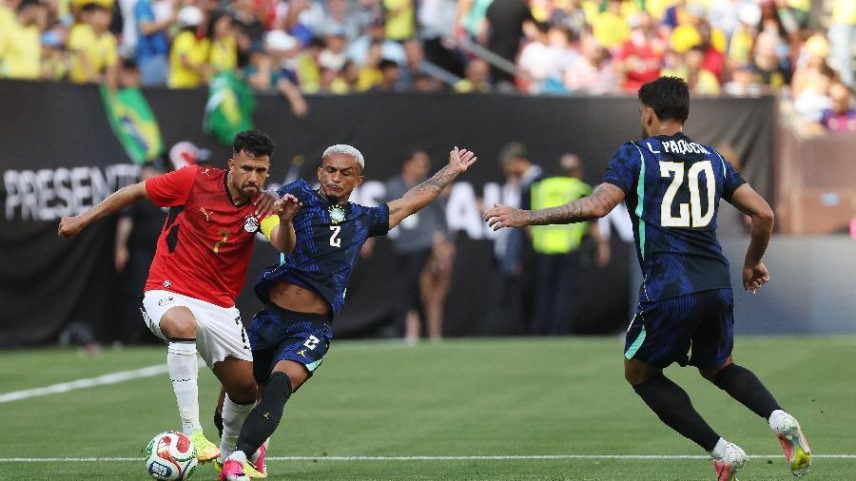 Wesley foi substituído antes dos 20 minutos de Brasil x Egito
