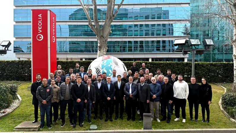 Dirigentes brasileiros de clubes, CBF e federações na Europa — Foto: Reprodução