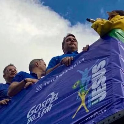 Flávio Bolsonaro afirma que o “mundo do mal” será expulso do governo neste ano