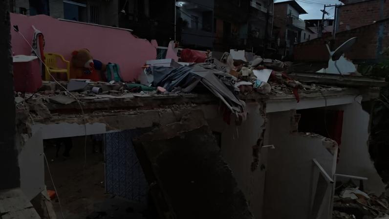 cenário de desabamento em Salvador
