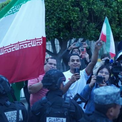 Federação afirma que EUA revogaram ingressos de torcedores iranianos