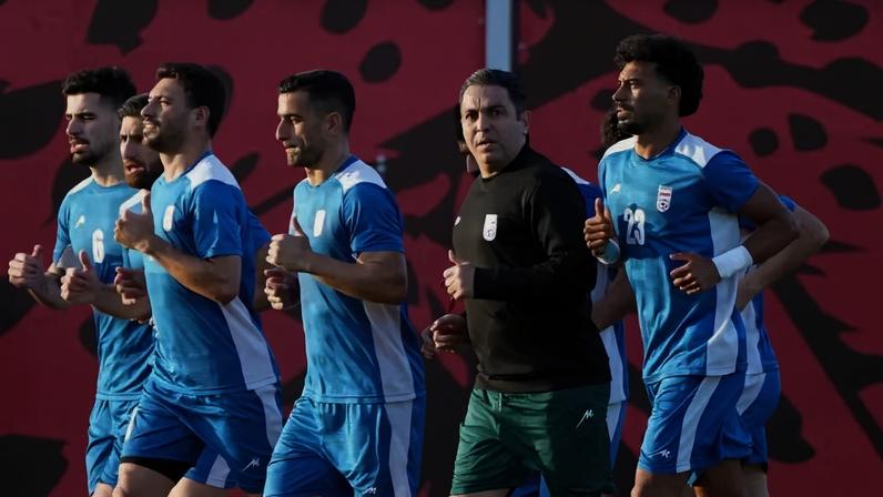 Jogadores do Irã treinam nas dependências do Tijuana — Foto: Reprodução