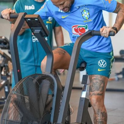 Neymar faz treino com a seleção e compartilha fotos na academia