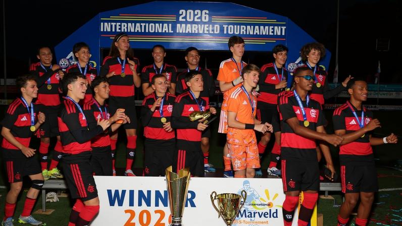 Sub-15 do Flamengo ganha título na Holanda — Foto: Divulgação