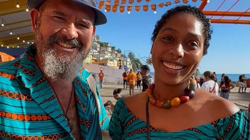 Graziele Carrascosa e Rogério Oliveira optaram por looks combinando