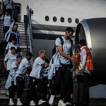 Voo do Uruguai atrasa por erro da Fifa a um dia da estreia na Copa