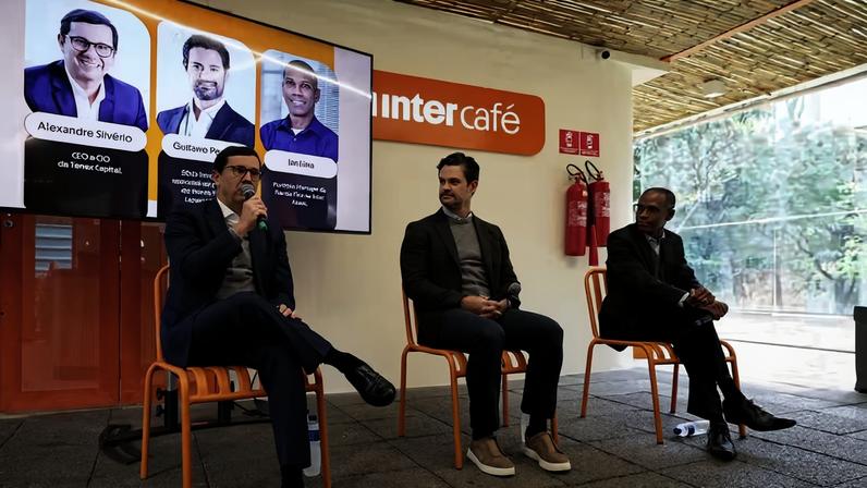 Alexandre Silveira, da Tenax Capital, Gustavo Pessoa, da Legacy Capital, e Ian Lima, da Inter Asset (da esquerda à direita)