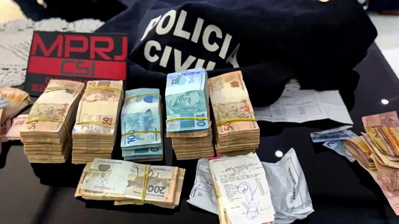 Pilhas de dinheiro são achadas com Val Ceasa em ação por elo com TCP