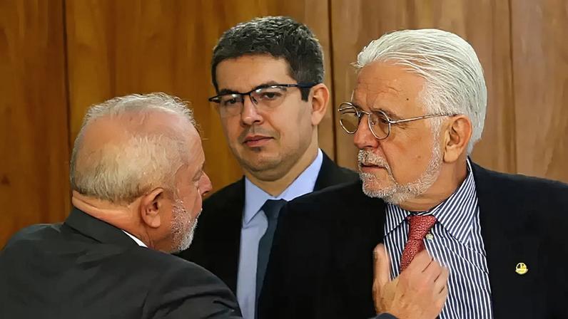 No caso Master, o senador do PT teria feito lobby no governo pela aprovação da compra do banco privado pelo BRB e no Senado pela aprovação da “Emenda Master”